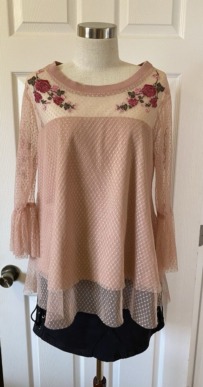 Linda Leal Blush Pink Floral Embroidered Blouse Mesh Layered Cottage Medium